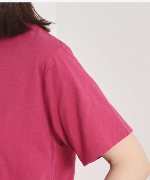 ITS'DEMO(イッツデモ)の「◆【手洗い可】パール調ロゴTシャツ(Tシャツ/カットソー・レディース・ブラック/ピンク系/オフホワイト・00)」の15枚目の写真