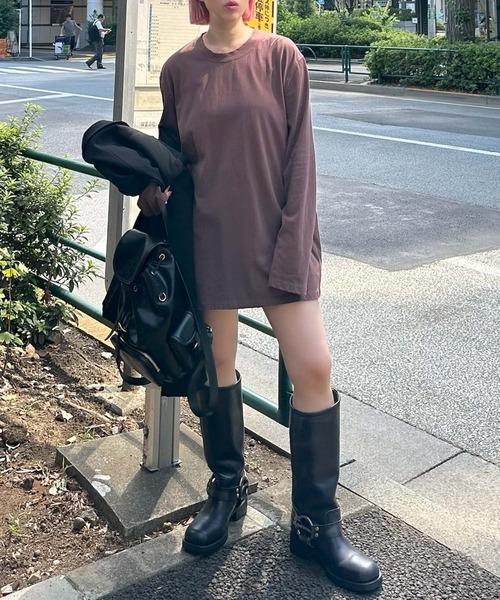 Alley Tokyo(アリートーキョー)の「プチダメージ入りBIGロンT(Tシャツ/カットソー・レディース・ブラウン/ボルドー/オフホワイト/スミクロ・FREE)」の11枚目の写真