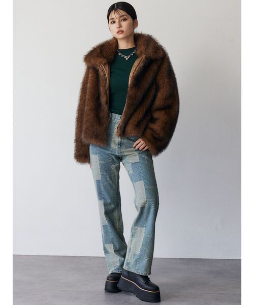 MURUA(ムルーア)の「パッチワークフレアデニム(デニムパンツ・レディース・ブルー/ブラック・2/1)」の19枚目の写真