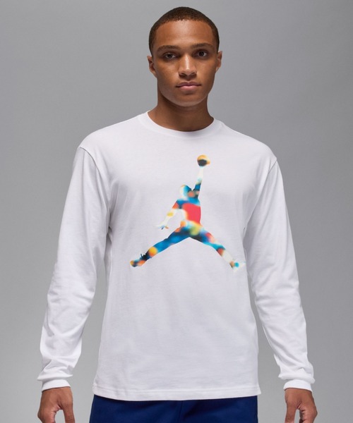 JORDAN BRAND(ジョーダンブランド)の「JORDAN BRAND M J FLT MTNSIDE GFX LS CREW / ジョーダン ブランド ジョーダン FLT MTNSIDE GFX L/S クルー / NIKE【SP】(Tシャツ/カットソー・メンズ・ホワイト・S/M/L/XL/XXL)」の1枚目の写真