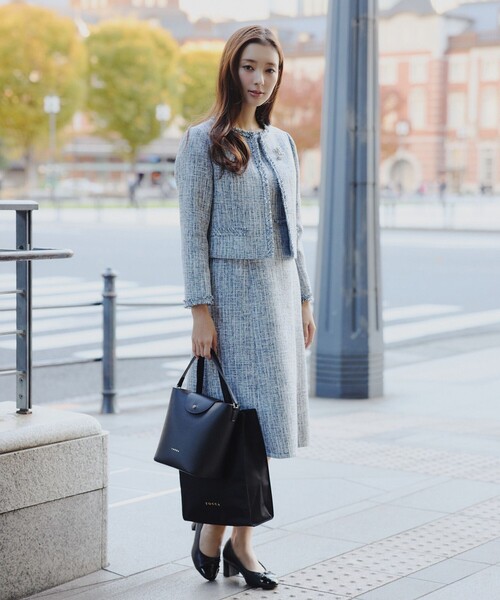 TOCCA(トッカ)の「PETAL SILHOUETTE LEATHER BAG レザーバッグ(ハンドバッグ・レディース・ブラック系/ベージュ系/アイボリー系・F)」の11枚目の写真