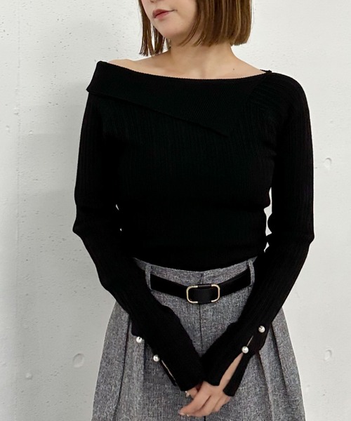 archives（アルシーヴ）の「アシメオフショルランダムリブニットプルオーバー（Tシャツ/カットソー・レディース・グレー/アイボリー/ブラック/ワインレッド・MEDIUM）」の3枚目の写真