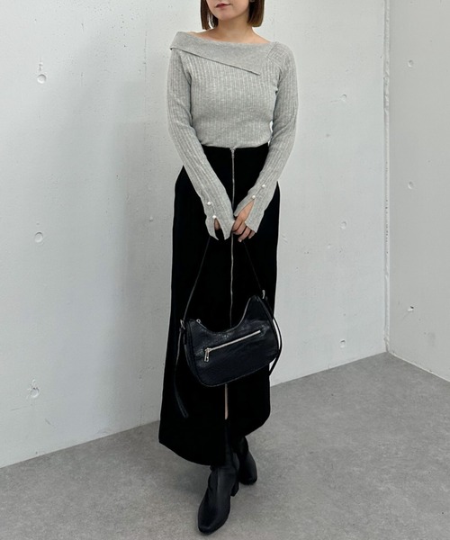 archives（アルシーヴ）の「アシメオフショルランダムリブニットプルオーバー（Tシャツ/カットソー・レディース・グレー/アイボリー/ブラック/ワインレッド・MEDIUM）」の10枚目の写真