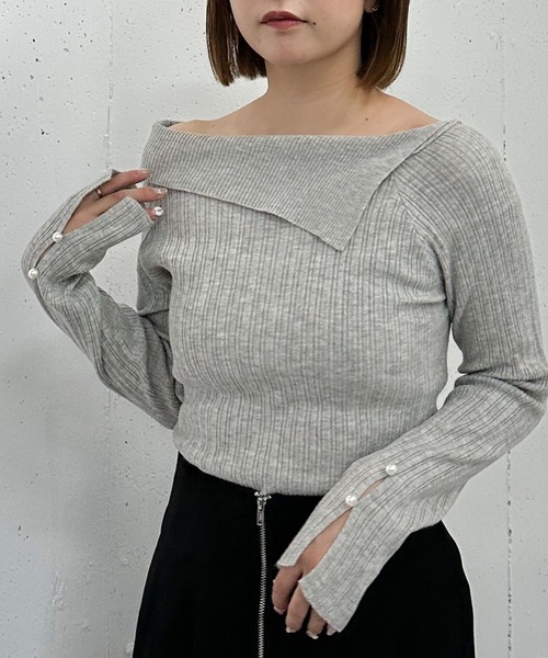 archives（アルシーヴ）の「アシメオフショルランダムリブニットプルオーバー（Tシャツ/カットソー・レディース・グレー/アイボリー/ブラック/ワインレッド・MEDIUM）」の7枚目の写真