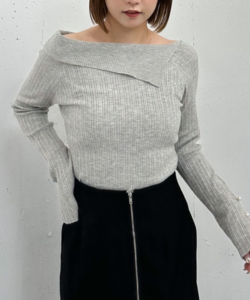 archives（アルシーヴ）の「アシメオフショルランダムリブニットプルオーバー（Tシャツ/カットソー・レディース・グレー/アイボリー/ブラック/ワインレッド・MEDIUM）」の6枚目の写真