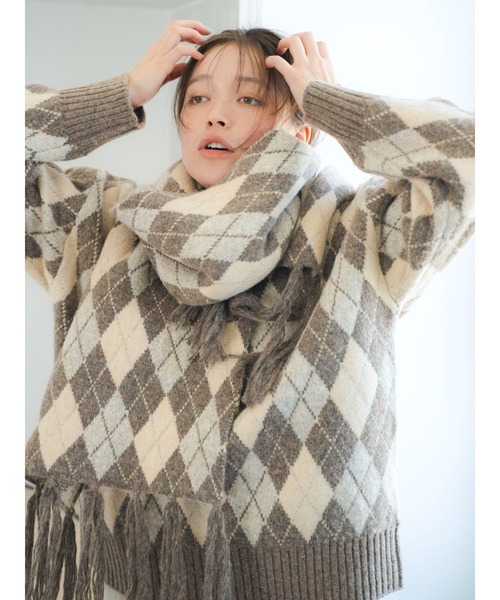Ungrid（アングリッド）の「アーガイルニットマフラー（マフラー・レディース・チャコールグレー/ネイビー/ベージュ・FREE）」の17枚目の写真