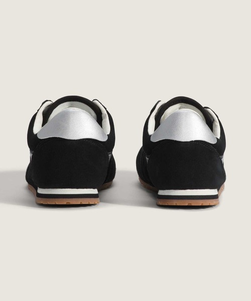 VANS(バンズ)の「スーパーロープロ / Super Lowpro SUEDE BLACK/SILVE / VN000E89YG41(スニーカー・メンズ・ブラック×シルバー・4/4.5/5/5.5/6/6.5/7/7.5/8/8.5/9/9.5/10/10.5/11/11.5/12)」の4枚目の写真