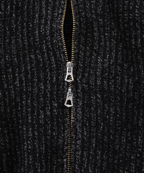 The DUFFER N NEPHEWS(ザ ダファーアンドネフューズ)の「The DUFFER N NEPHEWS(ザ・ダファー・アンド・ネフューズ) DRIVERS YARDIE KNIT(ニット/セーター・メンズ・ブラック・MEDIUM)」の5枚目の写真