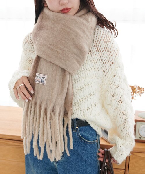 DISCOAT（ディスコート）の「太フリンジストール（マフラー・レディース・アイボリー/グレー/ブラウン/モカ/ブルー/ネイビー/レッド・FREE）」の4枚目の写真