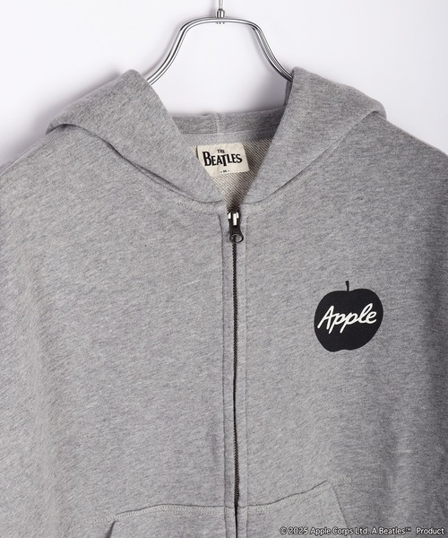 The Beatles(ザビートルズ)の「The Beatles / ビートルズ 裏毛 フルジップパーカー 袖プリント アップルロゴ(パーカー・メンズ・ブラック/グレー・M/L/XL)」の13枚目の写真