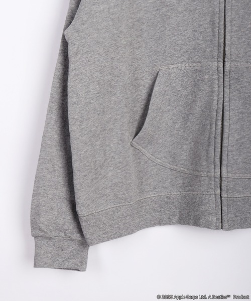 The Beatles(ザビートルズ)の「The Beatles / ビートルズ 裏毛 フルジップパーカー 袖プリント アップルロゴ(パーカー・メンズ・ブラック/グレー・M/L/XL)」の14枚目の写真