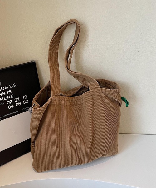 Mignonjour(ミニョンジュール)の「Mignonjour/コーデュロイ巾着トートバッグ M2848(トートバッグ・レディース・ブラウン/レッド/ホワイト/ブラック/カーキ・FREE)」の3枚目の写真