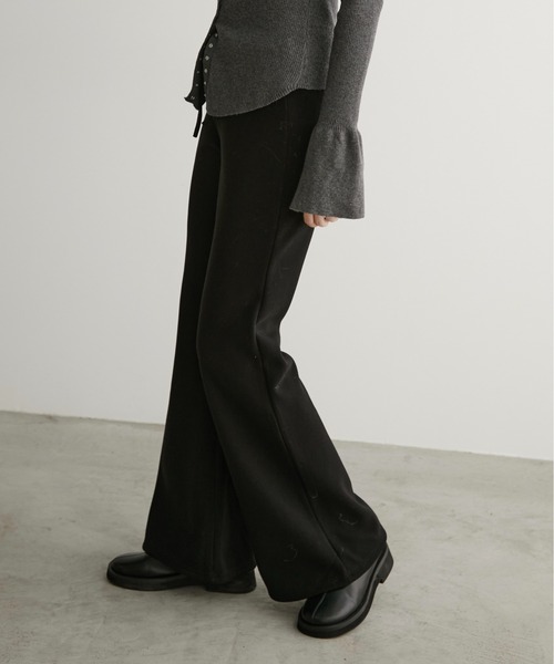 裏起毛ストレッチフレアパンツ（スラックス）｜LOSCa（ロスカ）の