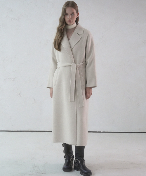 AVANDRESS(アバンドレス )の「Beth Handmade Wool Coat CAMEL(チェスターコート・レディース・キャメル・SMALL/MEDIUM)」の2枚目の写真