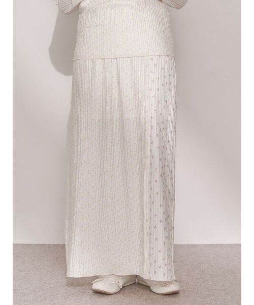 merry jenny（メリージェニー）の「ミックスフラワーメロースカート（スカート・レディース・ラベンダー/イエロー/ピンク・FREE）」の3枚目の写真