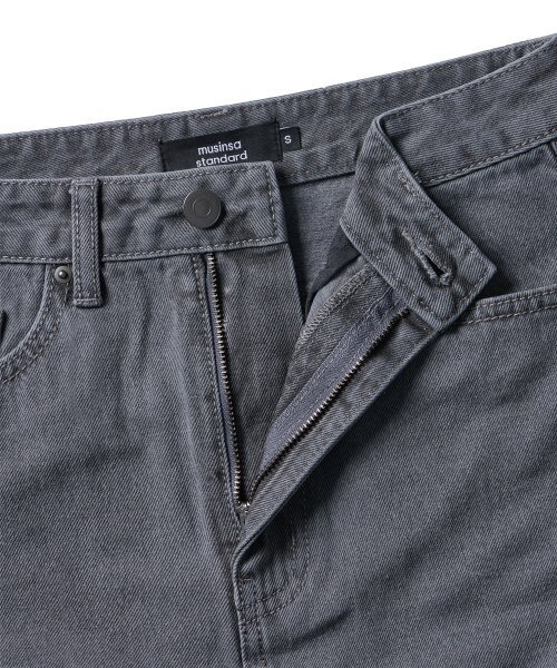 MUSINSA STANDARD WOMAN(ムシンサスタンダードウーマン)の「ウーマンズフロントスリットデニムロングスカート【グレー】(スカート・レディース・その他・SMALL/MEDIUM/LARGE/X-SMALL)」の6枚目の写真