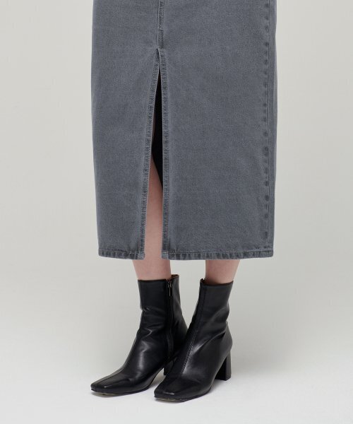 MUSINSA STANDARD WOMAN(ムシンサスタンダードウーマン)の「ウーマンズフロントスリットデニムロングスカート【グレー】(スカート・レディース・その他・SMALL/MEDIUM/LARGE/X-SMALL)」の9枚目の写真
