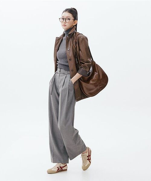 LOOKAST(ルックキャスト)の「リサカシミヤハーフトップ_チャコール(ニット/セーター・レディース・チャコール・SMALL/MEDIUM)」の3枚目の写真