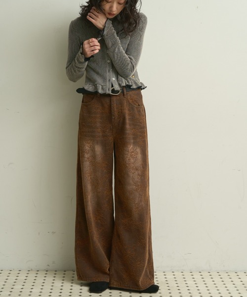 Lutim by u（ルチバイユー）の「Flocky blossom denim / フロッキーブロッサムデニム（デニムパンツ・レディース・ブラウン/ネイビー・SMALL/MEDIUM）」の17枚目の写真