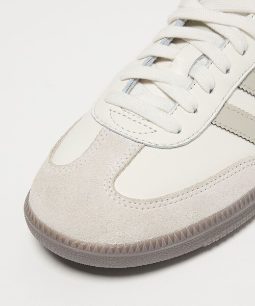 adidas Originals（アディダスオリジナルス）の「【別注】＜adidas Originals＞SAMBA OG スニーカー（スニーカー・レディース・オフホワイト・22.5cm/25cm/24.5cm/24cm/23.5cm/23cm）」の7枚目の写真