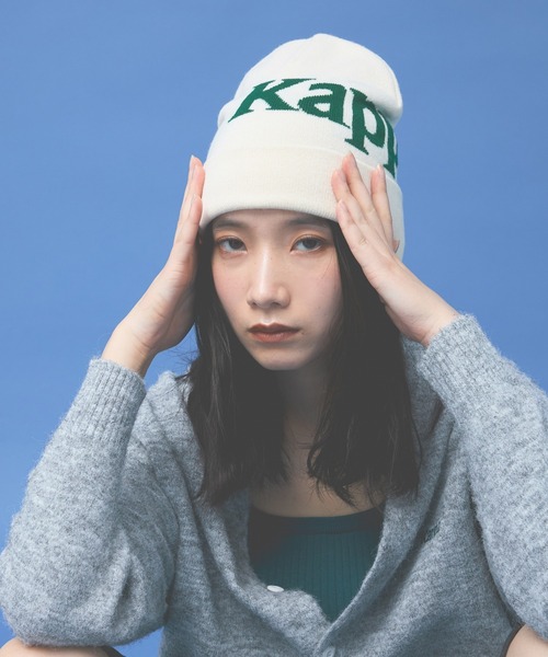 Kappa（カッパ）の「≪Kappa×and ST ウェルネスクラブ≫ロゴビーニー（ニットキャップ/ビーニー・レディース・ホワイト/オレンジ/ブラック・FREE）」の2枚目の写真