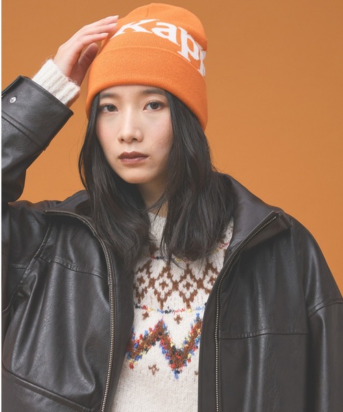 Kappa（カッパ）の「≪Kappa×and ST ウェルネスクラブ≫ロゴビーニー（ニットキャップ/ビーニー・レディース・ホワイト/オレンジ/ブラック・FREE）」の3枚目の写真