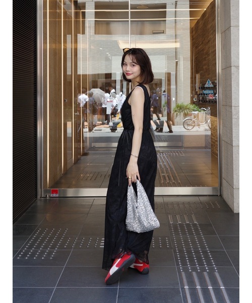 jumelle（ジュメロ）の「【結婚式/オケージョン】shiny hand bag（ハンドバッグ・レディース・シルバー・FREE）」の20枚目の写真