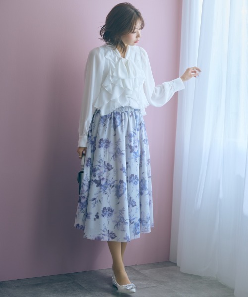 marun（マルン）の「＜大きいサイズ＞フラワーチュールスカート marun（スカート・レディース・グレー系/パープル系・5L～6L/3L～4L/L～LL）」の8枚目の写真