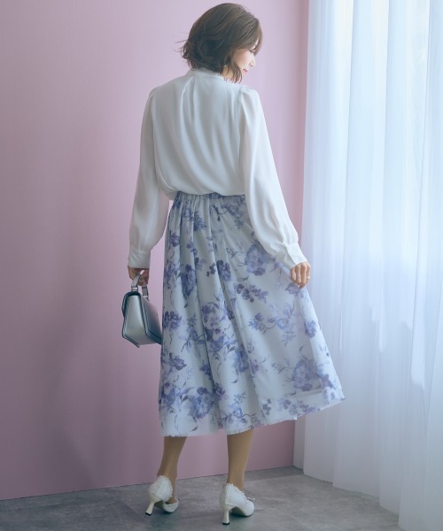 marun（マルン）の「＜大きいサイズ＞フラワーチュールスカート marun（スカート・レディース・グレー系/パープル系・5L～6L/3L～4L/L～LL）」の9枚目の写真