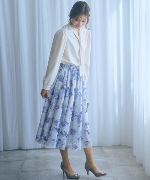 marun（マルン）の「＜大きいサイズ＞フラワーチュールスカート marun（スカート・レディース・グレー系/パープル系・5L～6L/3L～4L/L～LL）」の14枚目の写真