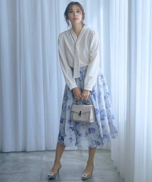 marun（マルン）の「＜大きいサイズ＞フラワーチュールスカート marun（スカート・レディース・グレー系/パープル系・5L～6L/3L～4L/L～LL）」の16枚目の写真