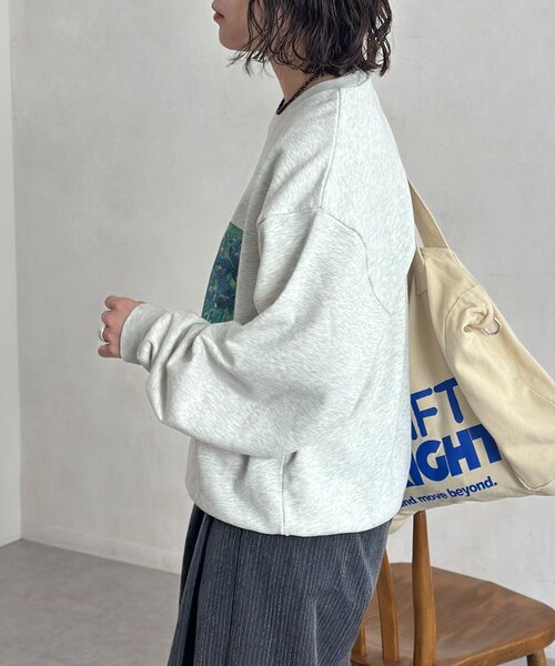 CPCM（シーピーシーエム）の「絵画アートスウェットプルオーバー（Tシャツ/カットソー・レディース・ホワイト/グレー/アイボリー・LARGE/MEDIUM）」の7枚目の写真