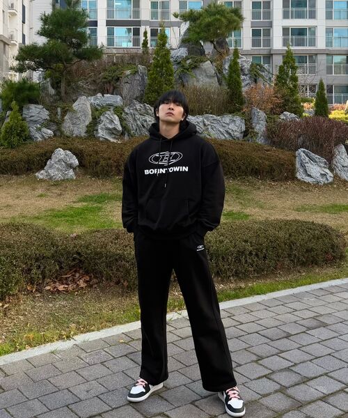 BORN TO WIN（ボーントゥウィン）の「B-SYMBOL LOGO SEMI WIDE PANTS [BLACK]（スウェットパンツ・メンズ・その他・2/1/3）」の5枚目の写真