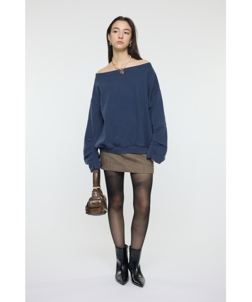 MOUSSY（マウジー）の「WASHED OFF SHOULDER スウェット（スウェット・レディース・オフホワイト/ブルー/ライトブラック・FREE）」の6枚目の写真