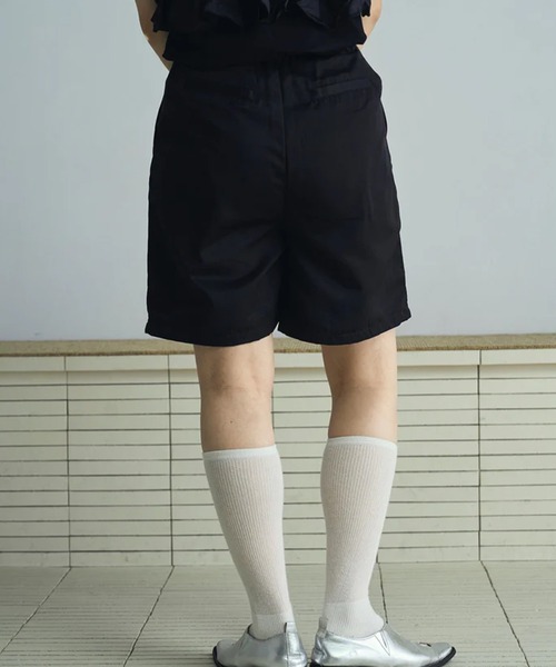 merrylatte(メリーラテ)の「tuck straight half pants(その他パンツ・レディース・ブラック・FREE)」の9枚目の写真