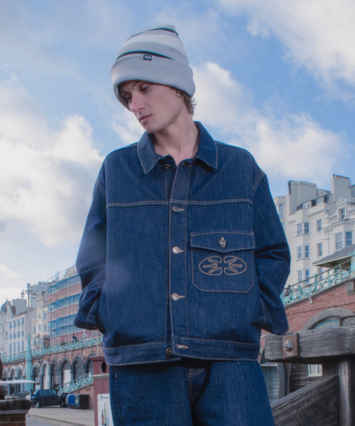 ERTR(イーアールティーアール)の「Essential Denim Trucker Jacket Indigo(デニムジャケット・レディース・その他・SMALL/MEDIUM/LARGE)」の1枚目の写真