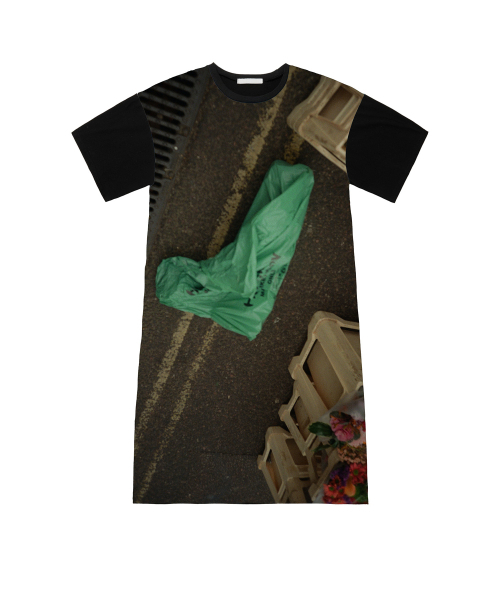 SEEN(シーン)の「PHOTO PRINTING VERY LONG T-SHIRTS (Road)(ワンピース・レディース・その他・OS)」の2枚目の写真