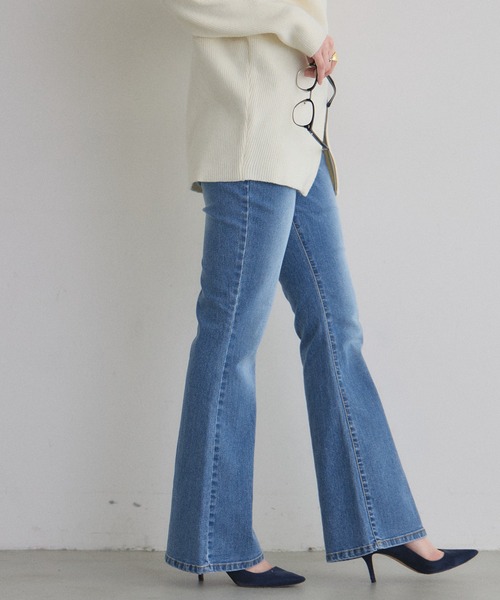 &. NOSTALGIA(アンドドットノスタルジア)の「【美シルエット】ストレッチフレアデニムパンツ(デニムパンツ・レディース・グレー/ブルー・S/M)」の19枚目の写真