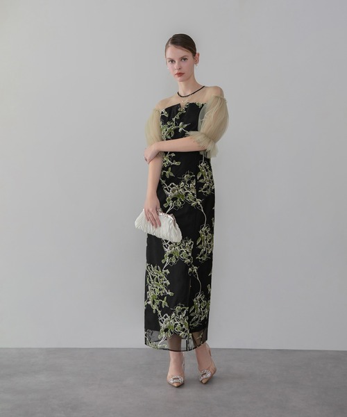 フラワーリリーフマテリアルボリュームスリーブIラインワンピースドレス結婚式二次会 Leja（レジャ）の「【LEJA】フラワーリリーフマテリアルボリューム