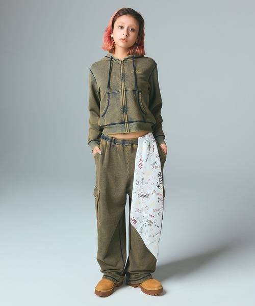 X-girl（エックスガール）の「OVERDYED NUMBER PATCH ZIP UP HOODIE（パーカー・レディース・インディゴブルー/ブラック・S/M）」の3枚目の写真