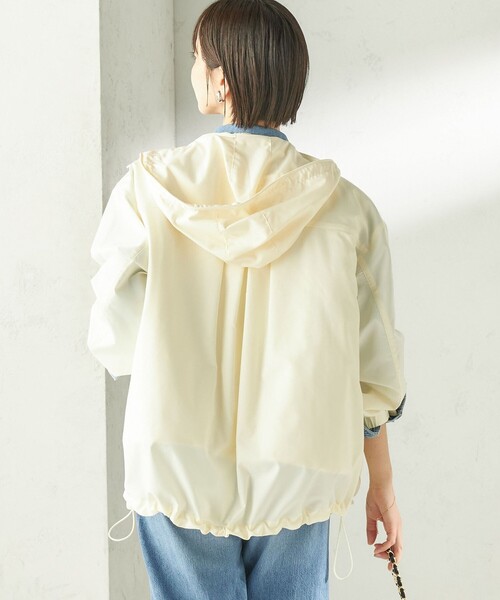 SHIPS（シップス）の「〈手洗い可能  / 撥水加工〉キルティング ベスト 付き マウンテン パーカー（マウンテンパーカー・レディース・オフホワイト/ブラック/ベージュ系・38/36）」の9枚目の写真