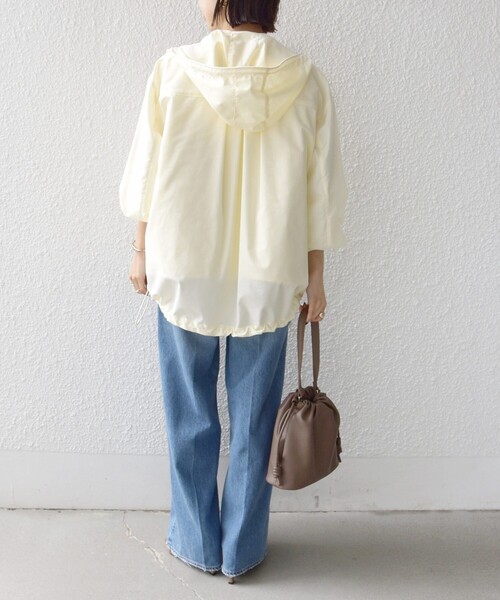 SHIPS（シップス）の「〈手洗い可能  / 撥水加工〉キルティング ベスト 付き マウンテン パーカー（マウンテンパーカー・レディース・オフホワイト/ブラック/ベージュ系・38/36）」の18枚目の写真