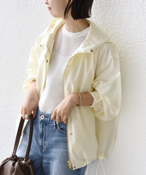 SHIPS（シップス）の「〈手洗い可能  / 撥水加工〉キルティング ベスト 付き マウンテン パーカー（マウンテンパーカー・レディース・オフホワイト/ブラック/ベージュ系・38/36）」の20枚目の写真