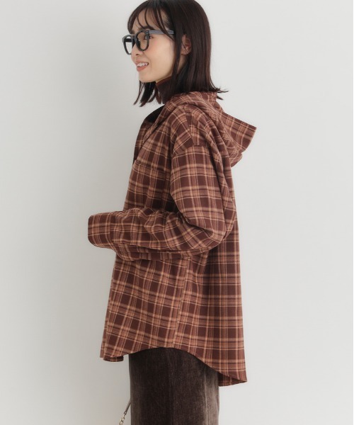 Right-on(ライトオン)の「HONEYSUCKLE ROSE(ハニーサックルローズ)【レディース】チェックビッグシャツ(シャツ/ブラウス・レディース・ブラウン/ブラック・L/M)」の4枚目の写真