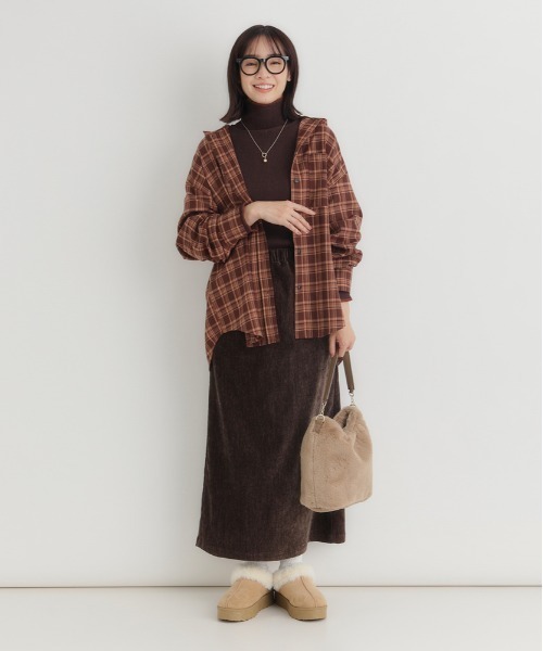 Right-on(ライトオン)の「HONEYSUCKLE ROSE(ハニーサックルローズ)【レディース】チェックビッグシャツ(シャツ/ブラウス・レディース・ブラウン/ブラック・L/M)」の7枚目の写真