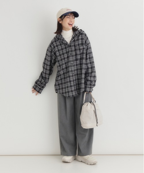 Right-on(ライトオン)の「HONEYSUCKLE ROSE(ハニーサックルローズ)【レディース】チェックビッグシャツ(シャツ/ブラウス・レディース・ブラウン/ブラック・L/M)」の11枚目の写真