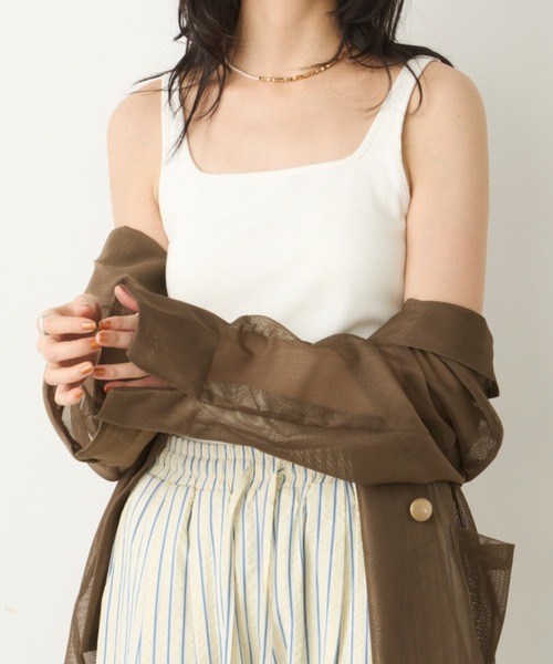Unitage(ユニテージ)の「【接触冷感】テレコカップ付きスクエアネックタンク(タンクトップ・レディース・ブラック/ホワイト・FREE)」の1枚目の写真