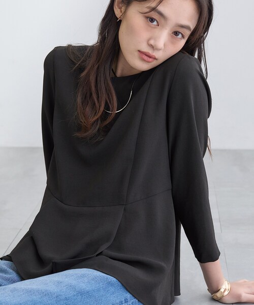 INDIVI（インディヴィ）の「【洗える／UVケア／SETUP可】着る日傘ペプラムブラウス（シャツ/ブラウス・レディース・ベージュ/ネイビー/サックスブルー/ブラック・38/40/15 /13/05/03/19）」の6枚目の写真