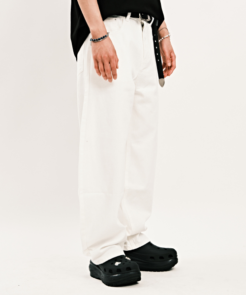 バルーンフィットデニムワイドパンツ（ホワイト）（デニムパンツ