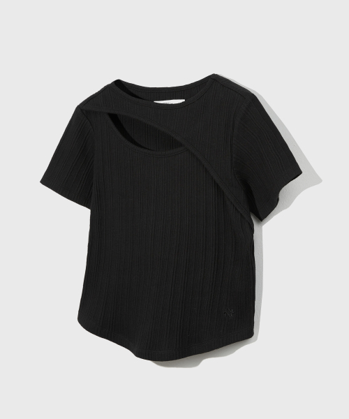 KIIMUIR(キミュア)の「(ウィメンズ) リブドカットアンドソー半袖Tシャツ_ブラック(Tシャツ/カットソー・レディース・その他・FREE)」の2枚目の写真